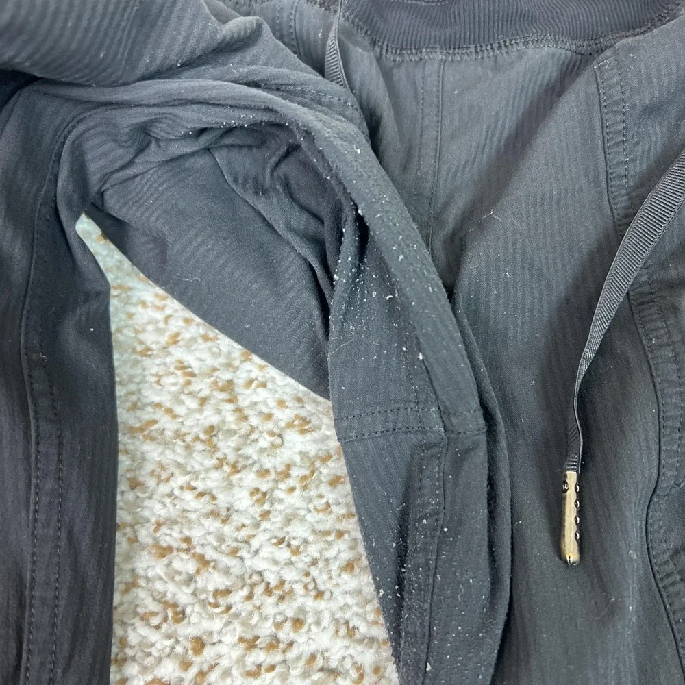 Lululemon Pant Womens Small Black Woven Jogger Elastic Waist Pockets Gym Workout